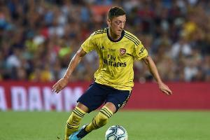 Arsenal gewinnt Saisonauftakt ohne Özil