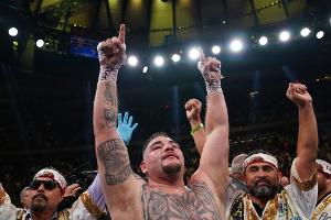 Box-Champ Ruiz: "Werde Joshuas Karriere in der Wüste beenden"