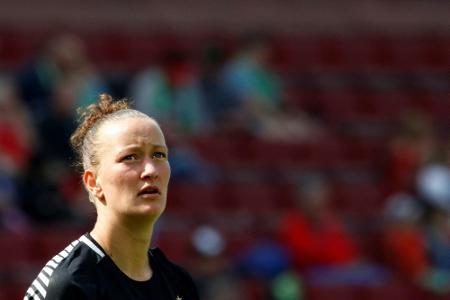 Nach Schulter-OP: Nationaltorhüterin Schult hofft auf Comeback in diesem Jahr