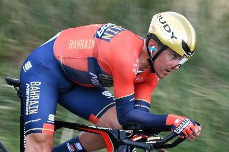 Italienischer Radprofi Pozzovivo beim Training angefahren