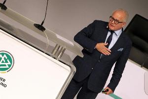 Keller nimmt Bundesligisten für Frauenfußball in die Pflicht