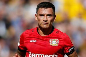 Leverkusen muss mehrere Wochen auf Aranguiz und Sinkgraven verzichten