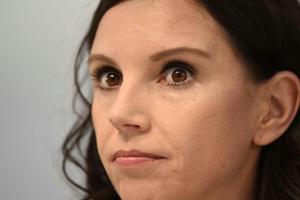 Zehnter Todestag von Enke: Teresa Enke lädt Hoeneß zur Diskussion über Depressionen ein