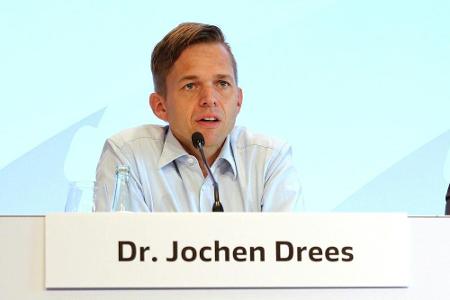 Platzverweise für Teamoffizielle: Drees nimmt Trainer in die Pflicht