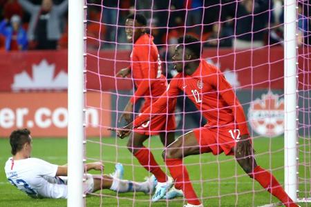 Davies führt Kanada zum ersten Sieg über USA seit 34 Jahren