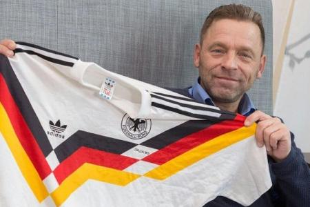 Häßlers Final-Trikot für 13.099 Euro versteigert