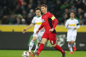Freiburg-Kapitän Frantz übt Kritik an Gehältern von unterklassigen Kickern