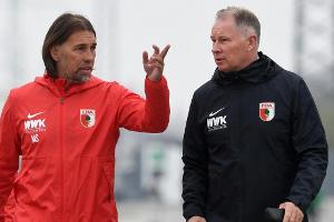 Augsburgs Manager Reuter stärkt Trainer Schmidt den Rücken