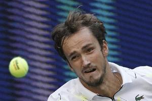 Medwedew ringt Wawrinka nieder und erreicht erstes Grand-Slam-Halbfinale