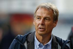 Umstrittene Aussagen: Klinsmann lobt Fußball-WM in Katar über den grünen Klee