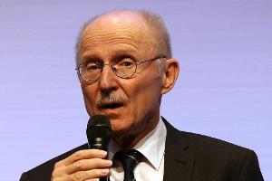 Vor DFB-Wahl: Lemke will Keller als "Robin Hood" sehen