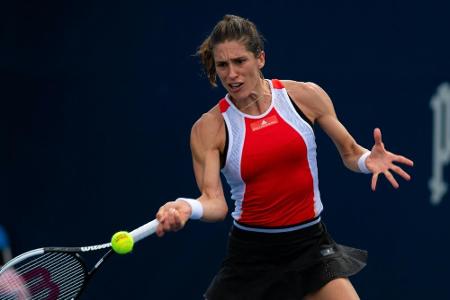 Kerber und Petkovic in Peking weiter