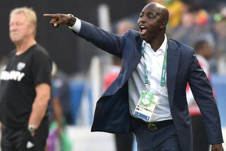 Nach monatelanger Geiselhaft: Mutter des nigerianischen Ex-Nationaltrainers wieder frei