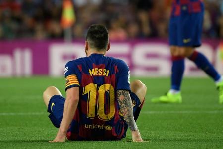 Messi mit Zerrung im Adduktorenbereich