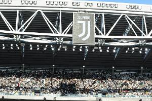 Zehnjähriges Stadionverbot für 38 Juve-Ultras