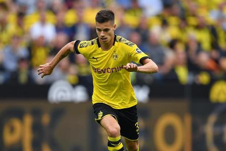 Der Allrounder ist so etwas wie die große Überraschung beim Revierklub, immerhin stand er bislang in allen Partien in der St...