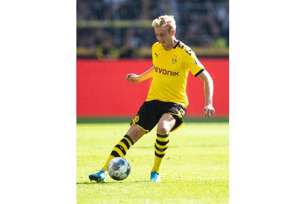 Für die Schlussphase ersetzte der Nationalspieler Hazard auf der linken Seite. Brauchte nicht viel Anlaufzeit und setzte ein...