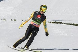 Oldie Kasai geht in 31. Weltcup-Saison