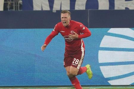 Vor schwerem Adventsprogramm: Hennings sichert Düsseldorf einen Punkt