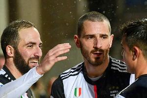 Gosens trifft gegen Juve - Khedira verschuldet Handelfmeter