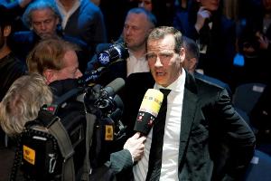 Maske kehrt an den Ring zurück