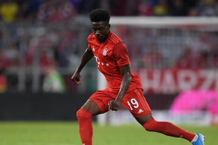 Der Kanadier wurde auf der linken Abwehrseite von den Dortmundern bei praktisch jedem Angriff unter Druck gesetzt. Hielt dem...