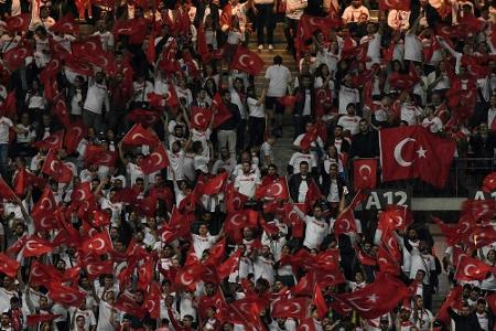 Türkei und Frankreich lösen EM-Ticket