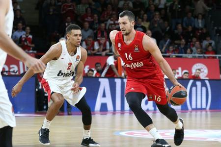 Pensionär Hoeneß sieht Niederlage der Bayern-Basketballer