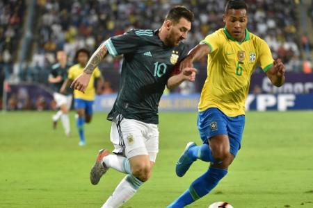 Bei Comeback: Messi schießt Argentinien zum Sieg gegen Brasilien