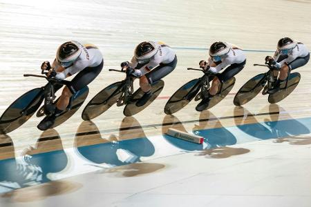 Vierer-Verfolger der Frauen mit deutschem Rekord