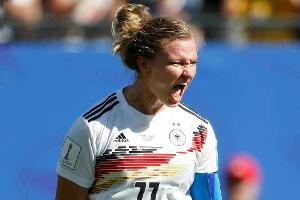 DFB-Frauen: Kapitänin Popp fit für den Wembley-Kracher