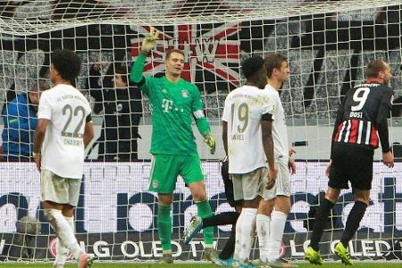 In Unterzahl: Bayern gehen in Frankfurt unter