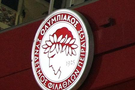 Nach Ausschreitungen gegen Bayern: Geisterspiele für Piräus-Nachwuchs