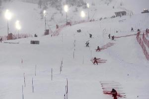 Starker Wind: Weltcup-Slalom in Val d'Isere auf Sonntag verschoben