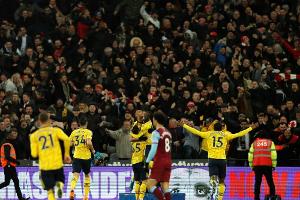 Arsenal siegt dank Neun-Minuten-Lauf