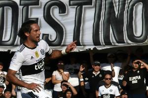 "Oldie" Santa Cruz schießt Olimpia zum Titel