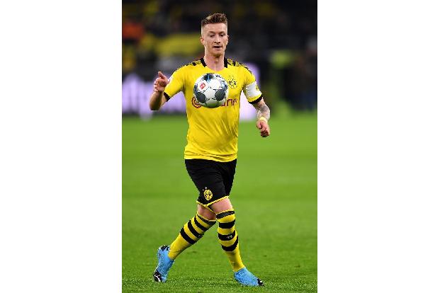 Der BVB-Kapitän war der einzige Offensivspieler in Schwarz-Gelb, der beim Feuerwerk vor der Pause unscheinbar blieb. Bewegte...