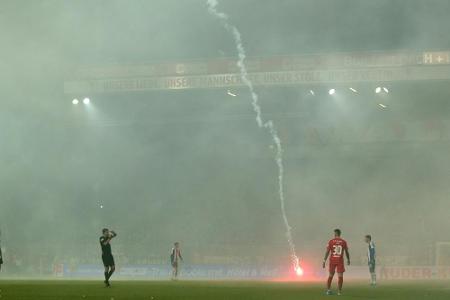 Nach Ausschreitungen im Derby: Hertha muss 190.000 Euro zahlen