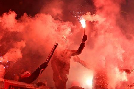 Pyrotechnik: Geldstrafe für den FC St. Pauli