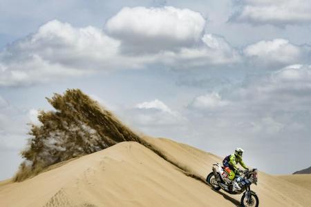 Dakar-Unfall: Motorrad-Pilot Straver weiter in kritischem Zustand