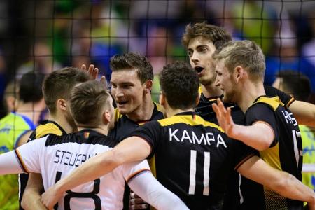 Volleyballer im Halbfinale gegen Bulgarien