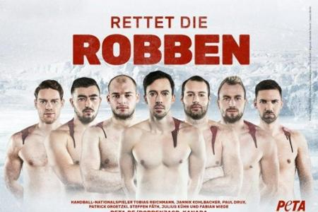 Nackt und blutend: Handballer protestieren gegen Robbenjagd