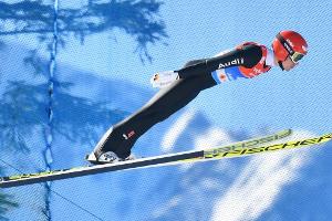 Kombination: Weber springt auf Platz fünf - Riiber vor Sieg im Gesamtweltcup