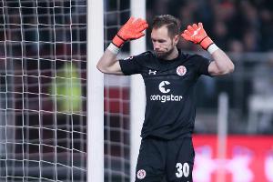 Pleite in Kiel: St. Pauli stürzt ab