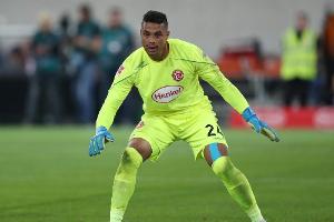 Düsseldorf: Steffen wegen Knieproblemen weiter außen vor