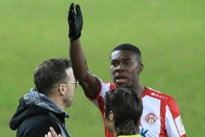 Rassistisch beleidigter Kwadwo spricht sich für Spielabbrüche aus