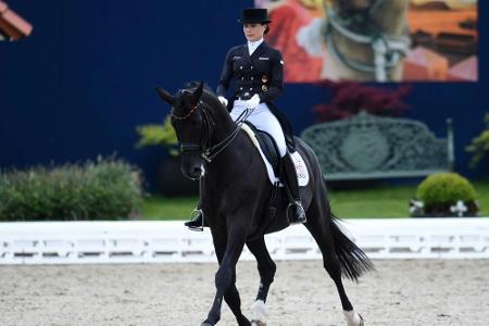 Dressur-Olympiasiegerin Bröring-Sprehe trauert um Erfolgspferd Desperados