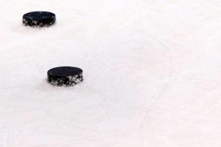 Neuer Vertrag zum Jubiläum: Schönberger bleibt in Straubing