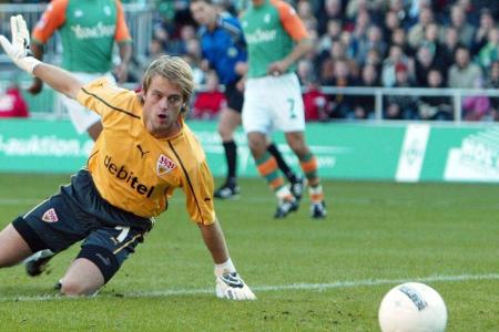 Tatort Weserstadion, 18. Oktober 2003: Werder-Stürmer Angelos Charisteas überwindet nach 884 Minuten ohne Gegentor Stuttgart...