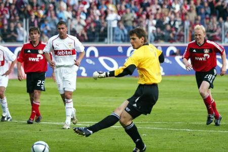 Anders als Lehmann und Rost tauchte Hans Jörg Butt nur zu bestimmten Anlässen vor dem gegnerischen Tor auf. 27 Mal trat Butt...